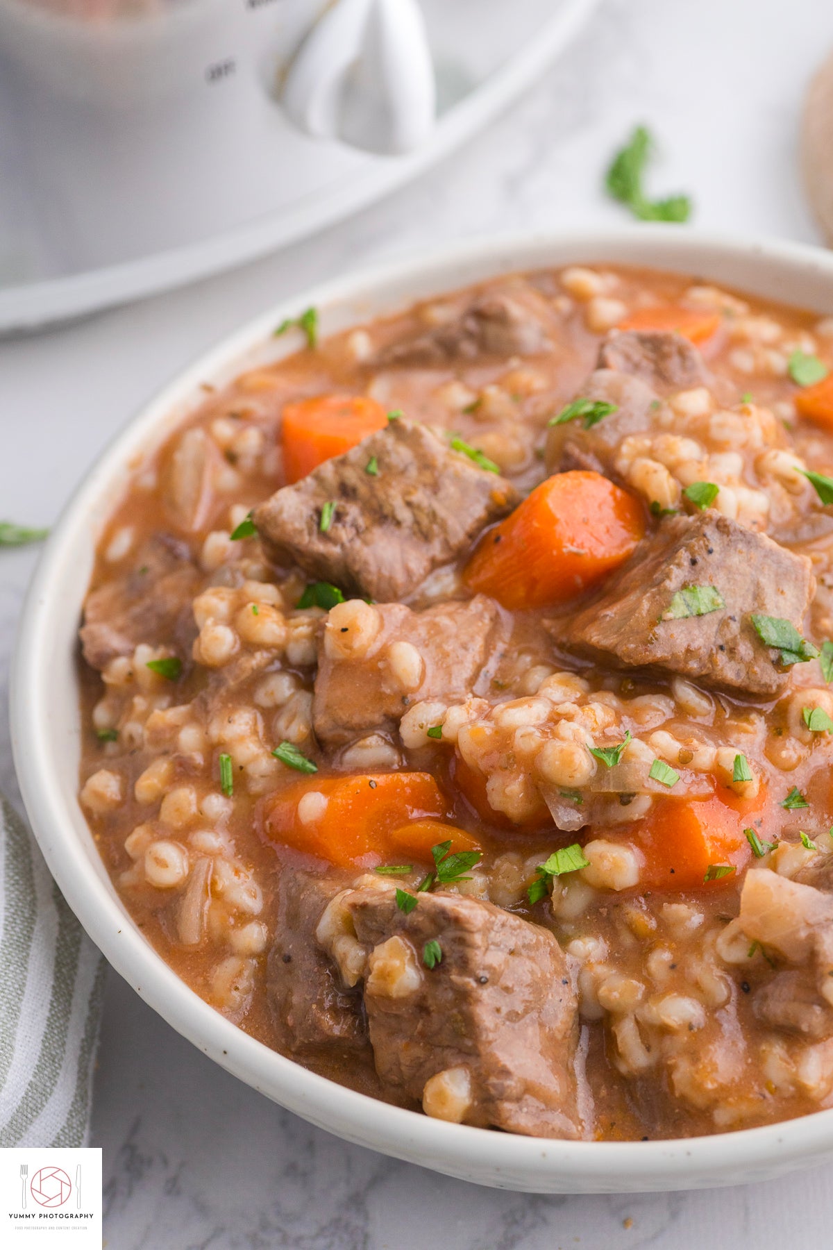 SLOW COOKER BEEF AND BARLEY STEW