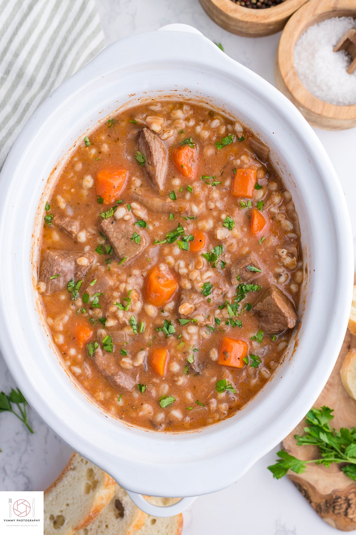 SLOW COOKER BEEF AND BARLEY STEW