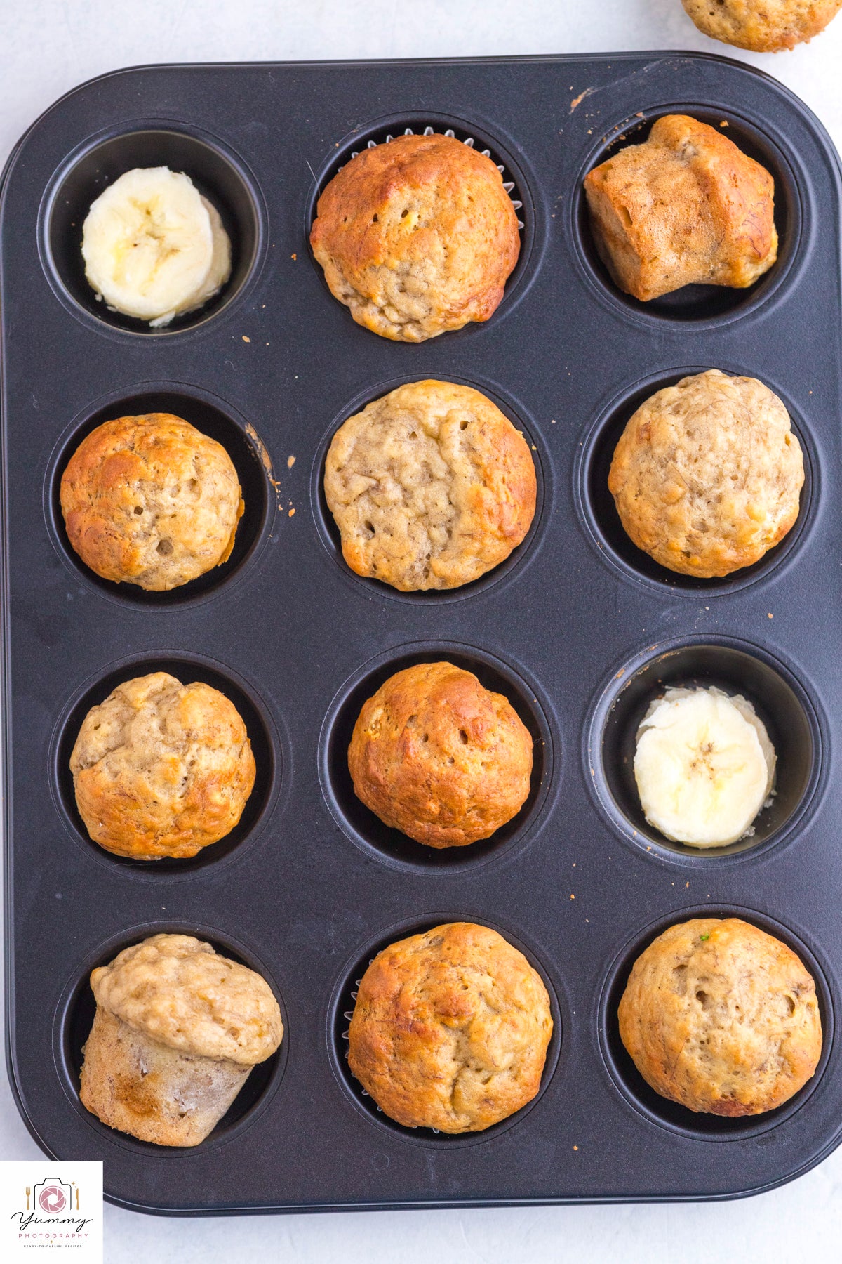 BANANA MINI MUFFINS