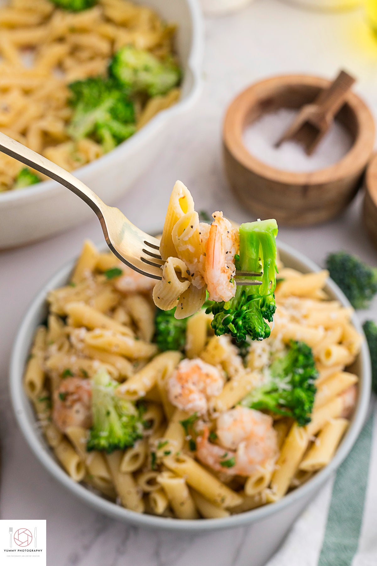 SHRIMP AND BROCCOLI PASTA