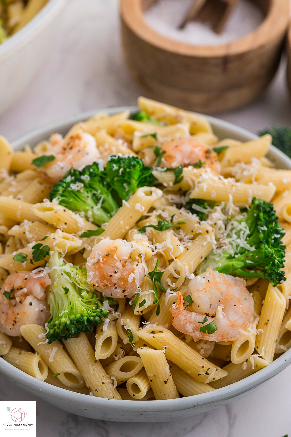 SHRIMP AND BROCCOLI PASTA