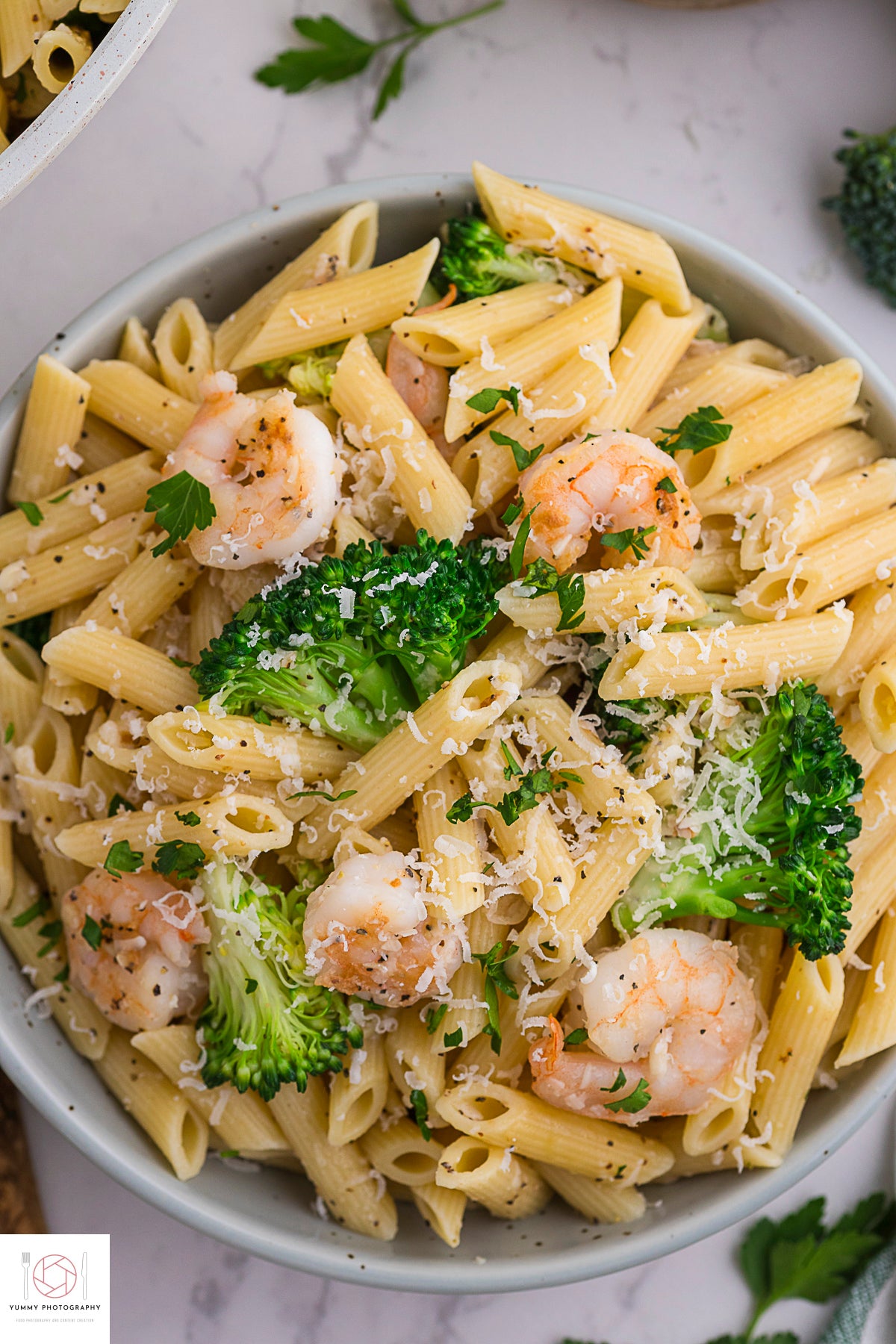 SHRIMP AND BROCCOLI PASTA