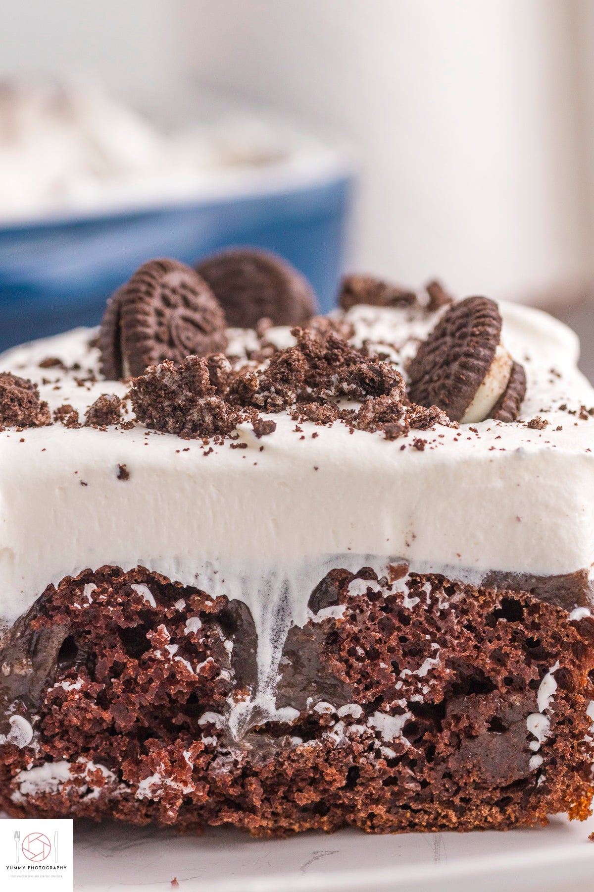 Oreo poke cake (mini exclusive)